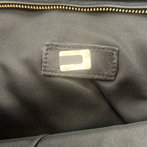 $10K CHANEL LEATHER TRAVEL GARMENT - RARE COLLECTOR VINTAGE - Picture 14 of 16